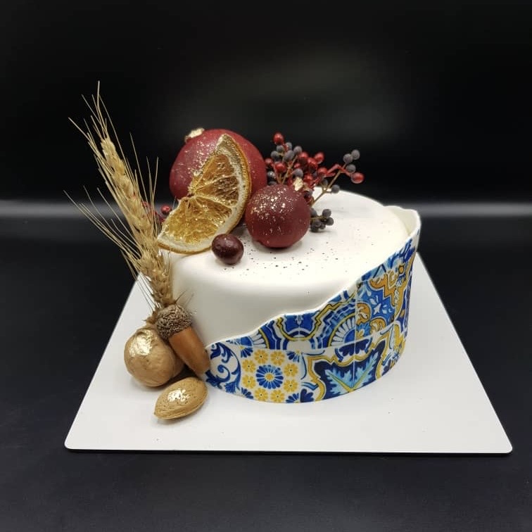 کیک یلدایی با طرح فرش ایرانی