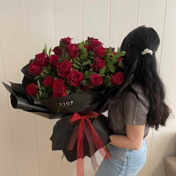 دسته حجیم رز قرمز