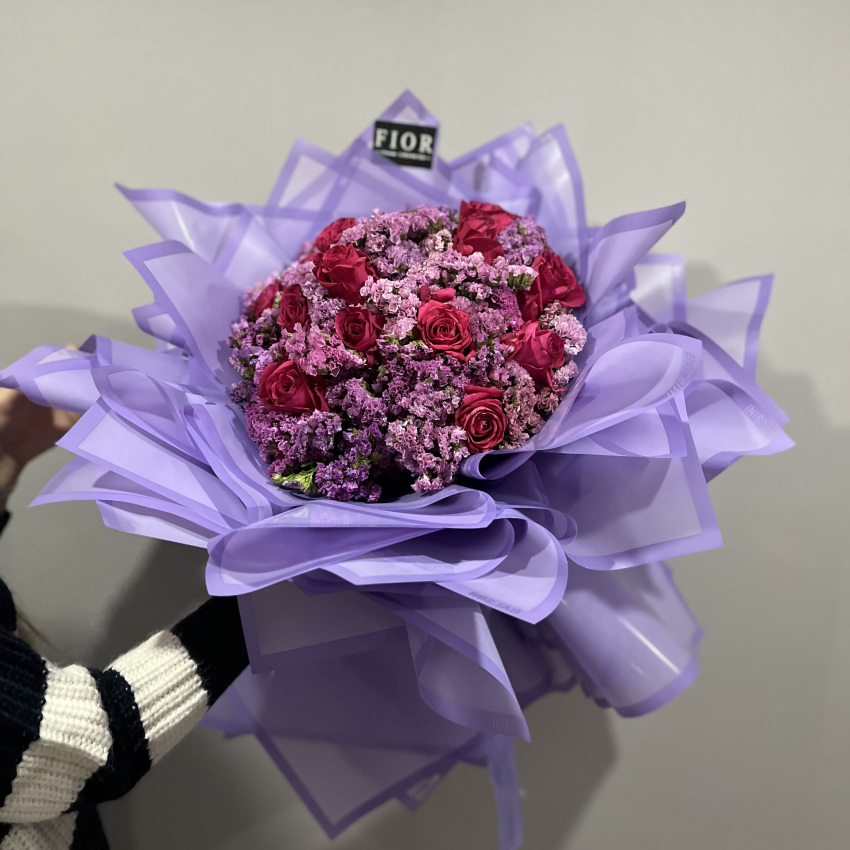 دسته گل رز سرخابی